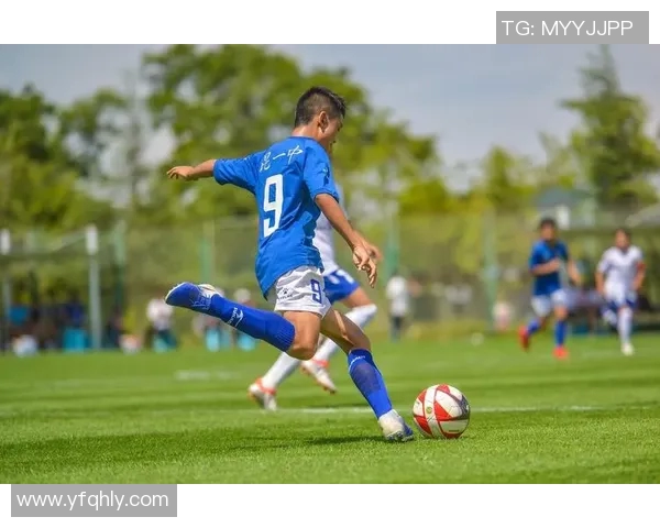 云南足球俱乐部奋发向前展现新风貌助力地方足球发展与青训体系建设